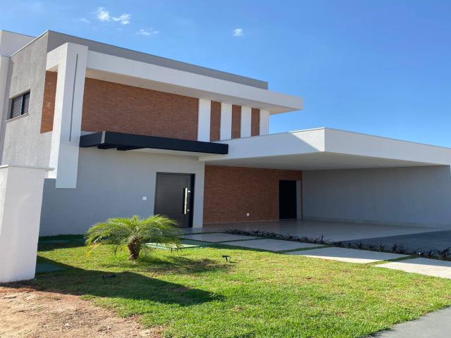 #12 - Casa para Venda em Cuiabá - MT - 2